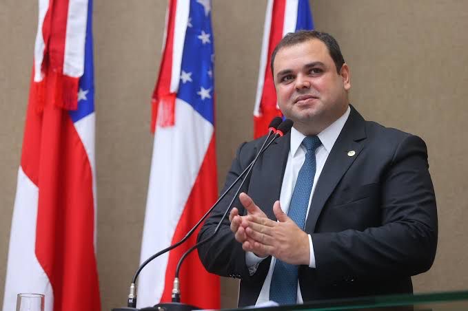 Presidente Roberto Cidade anuncia prorrogação das inscrições do concurso da Aleam até 16 de outubro