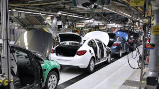Faturamento da indústria brasileira cai 3,5% em agosto, aponta CNI